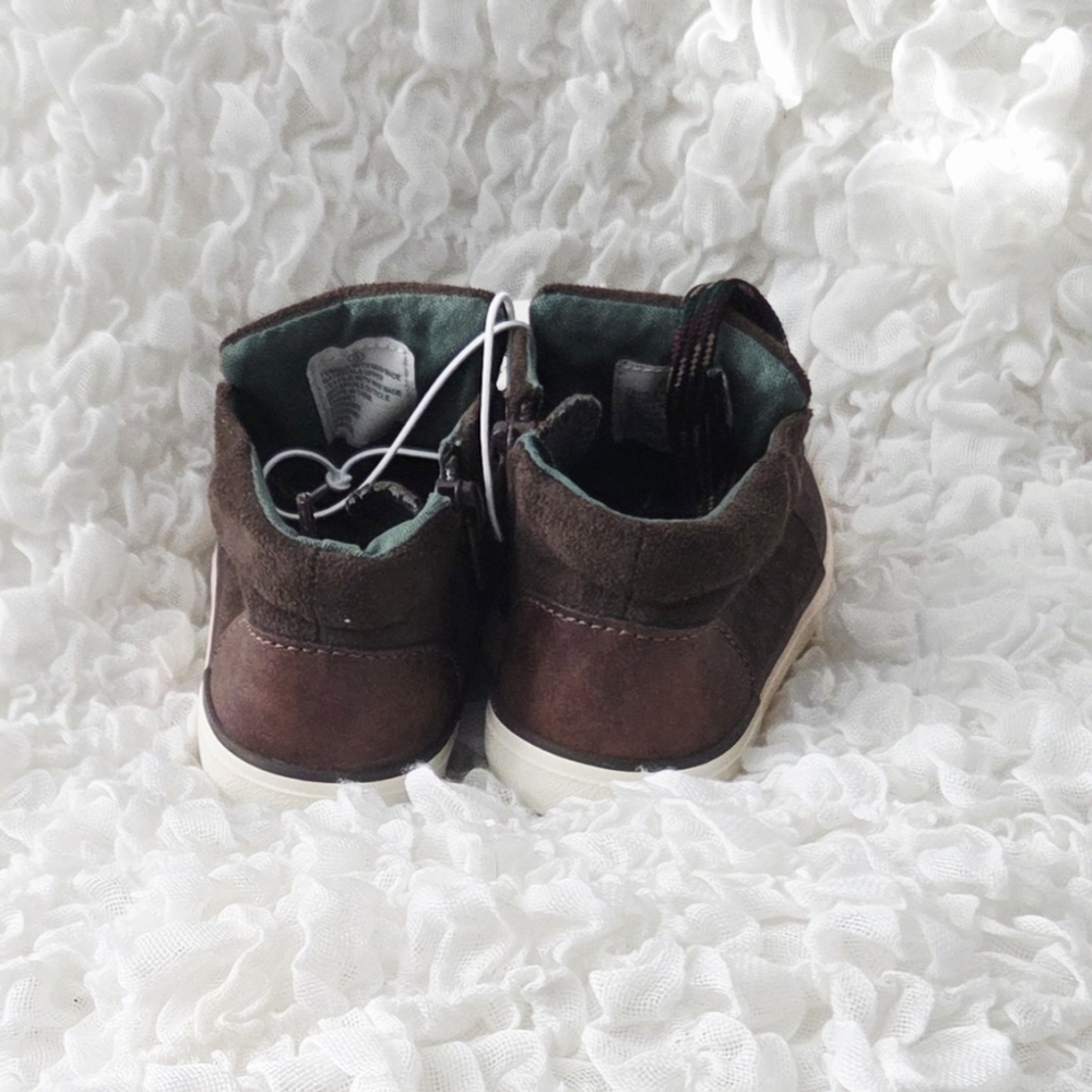 ๐๏ธ Toddler Boy High Top Shoes Size 8 - Picture 4 of 5